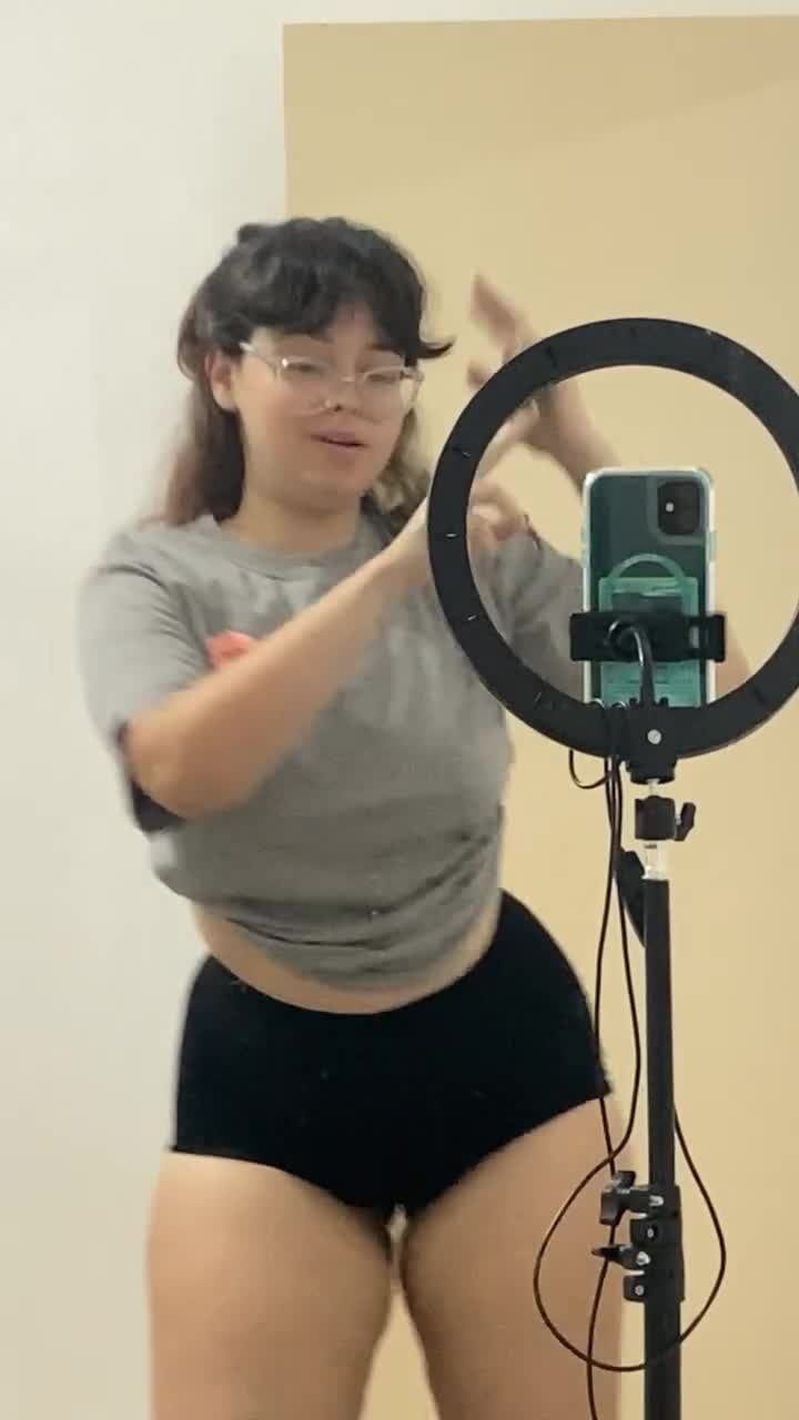 Amiga de seguidor Gordinha gostosa #9e0oLuoj