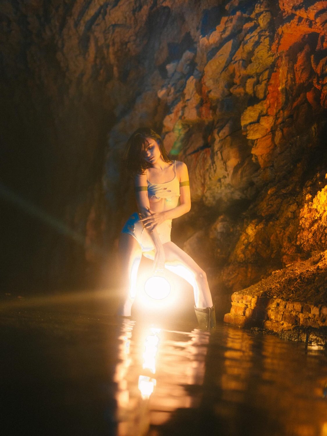 Gorgeous classy girl shows off #5wtPCurb